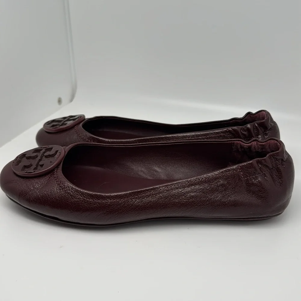Tory Burch Minnie Travel Leather Plum Burgundy Ballet Flats Slip on Size 7 - NEW